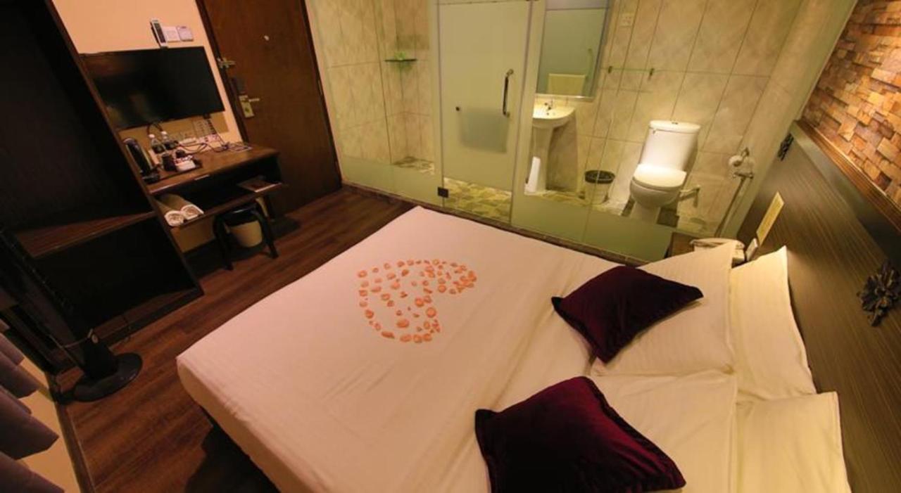 Apple Hotel Penang George Town Buitenkant foto